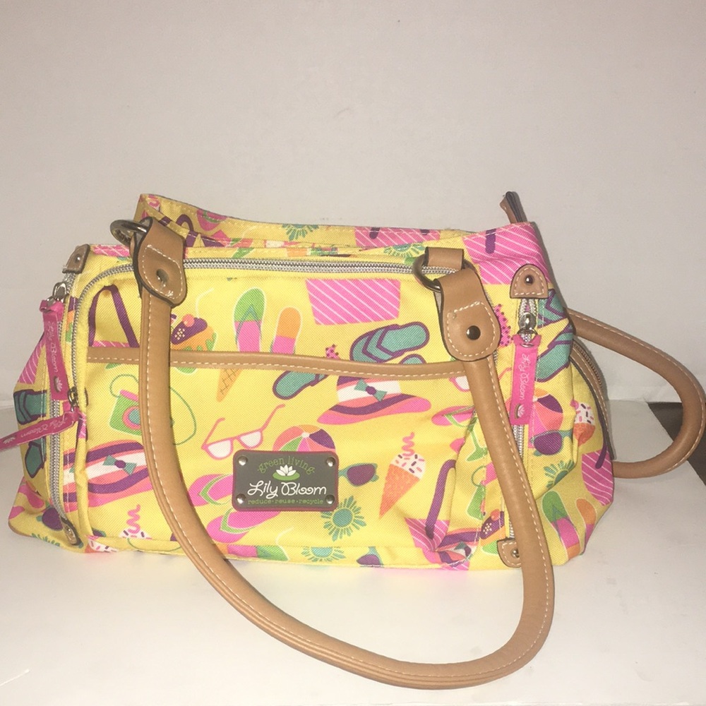 LILY BLOOM FUNTIME SUMMER PURSE LOTS OF ZIPPERED POUCHES FOR STORAGE... LIKE NEW